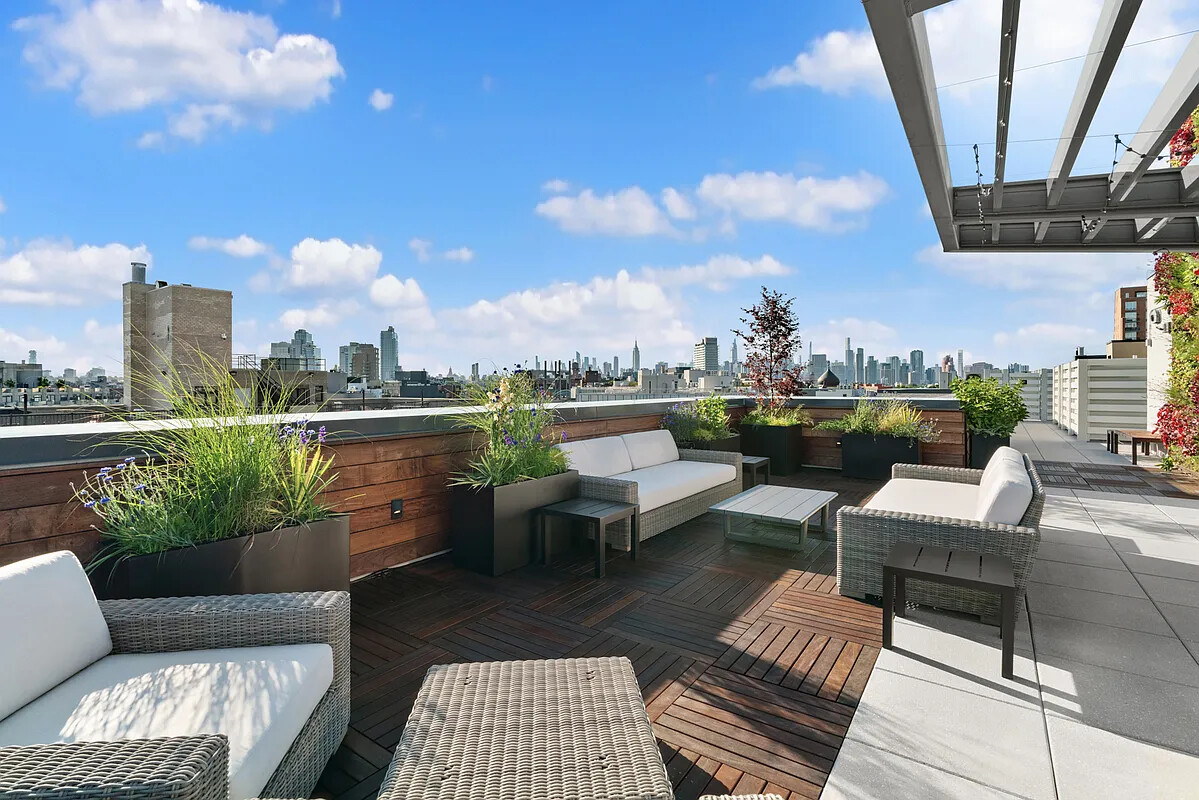 526 UNION Avenue 408