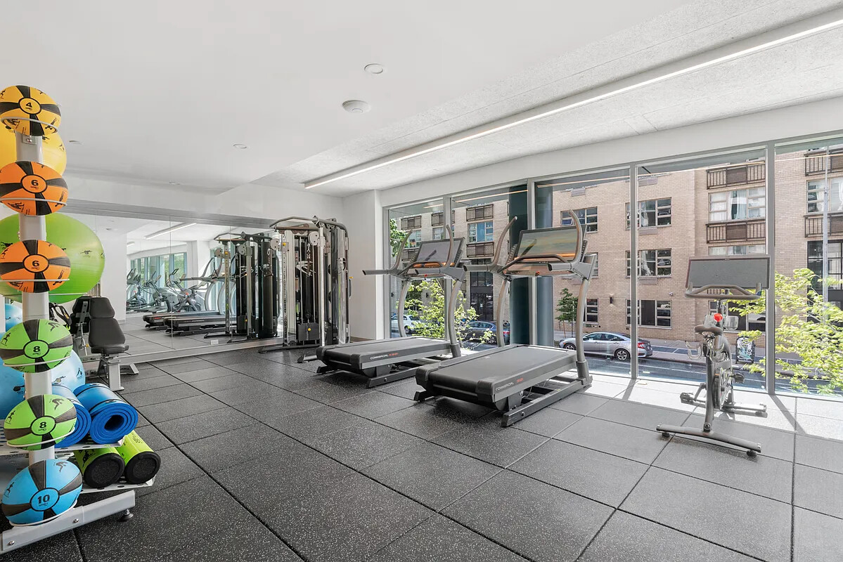 526 UNION Avenue 408