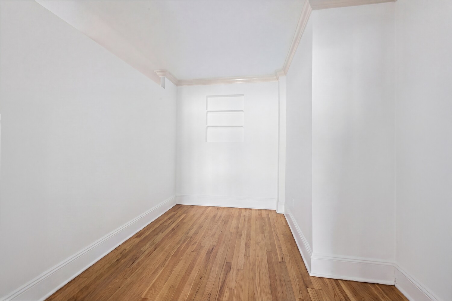 45 GRACE Court 3E