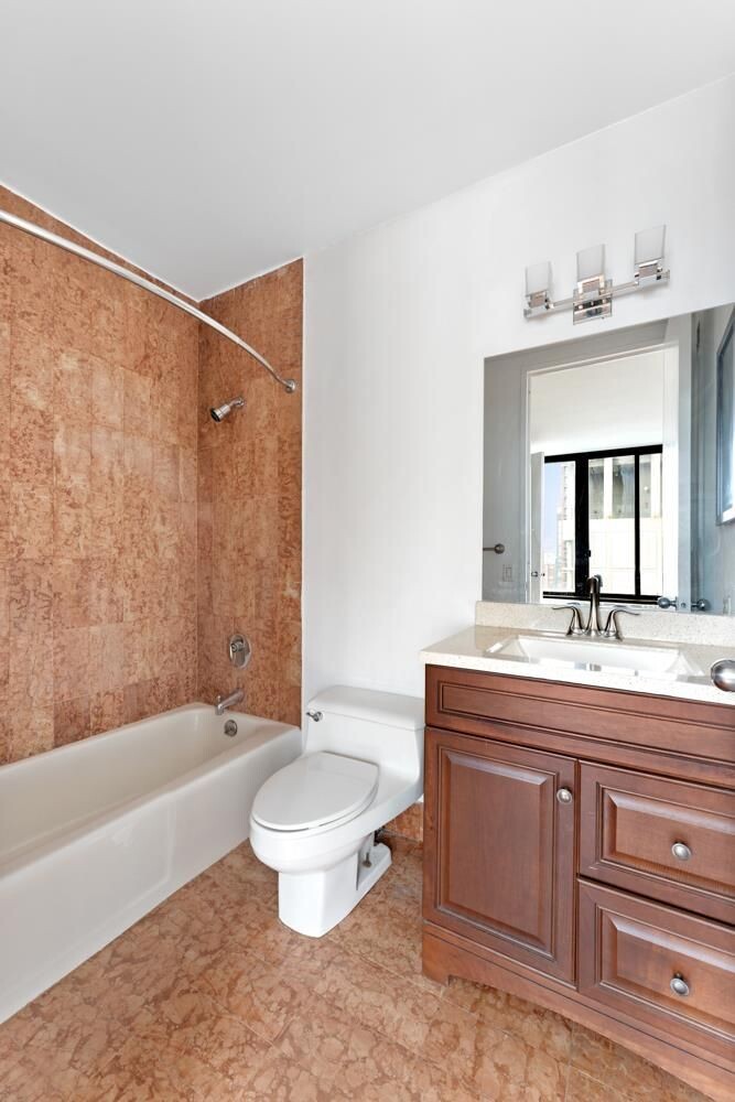 300 E 93RD Street 17C