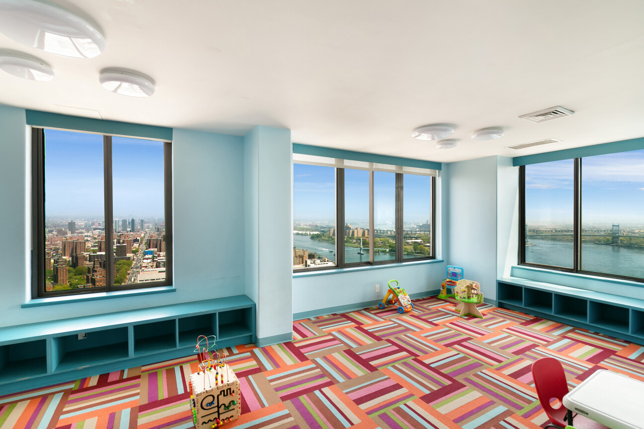 300 E 93RD Street 17C