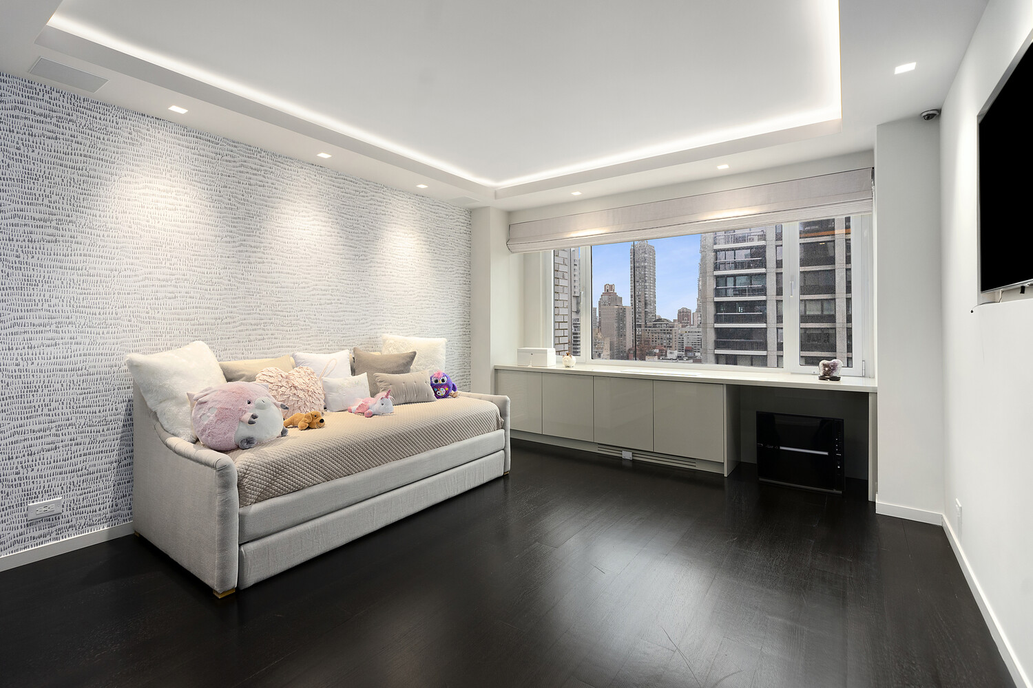 303 E 57TH Street 25GH