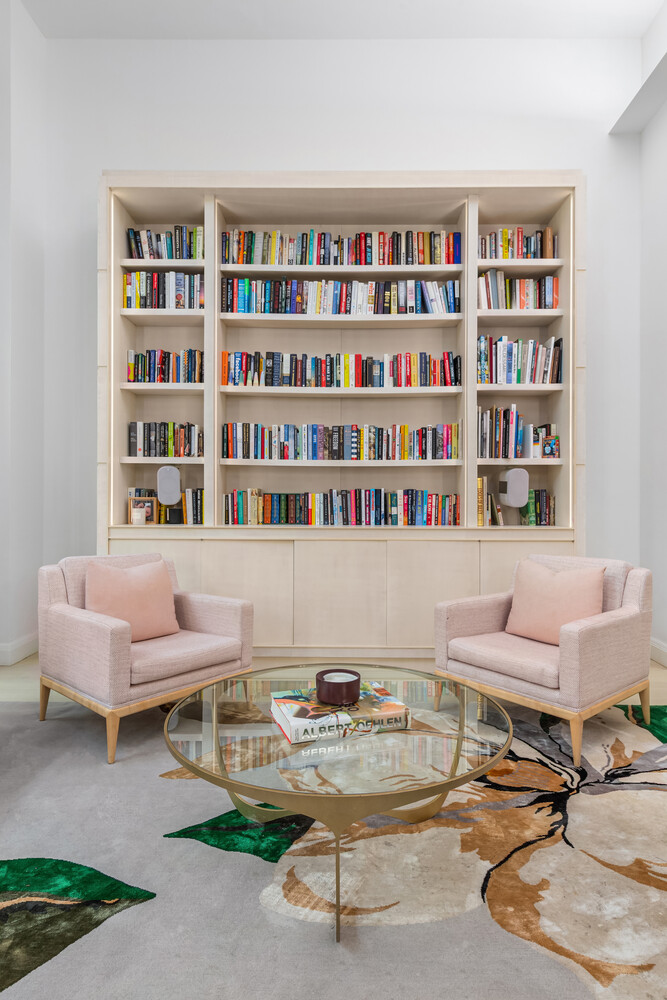 150 CHARLES Street M8