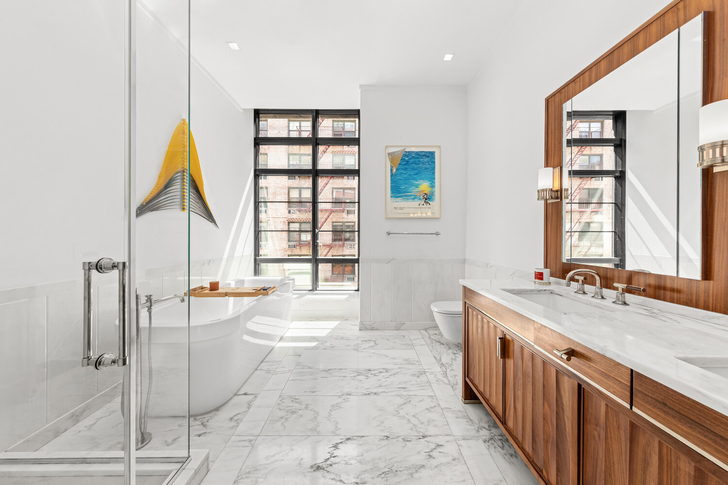 150 CHARLES Street M8