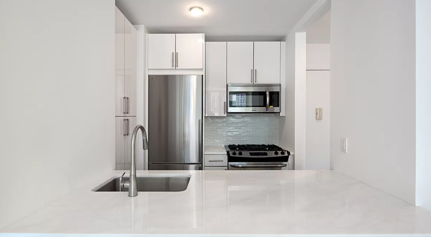 212 E 47TH Street 31H