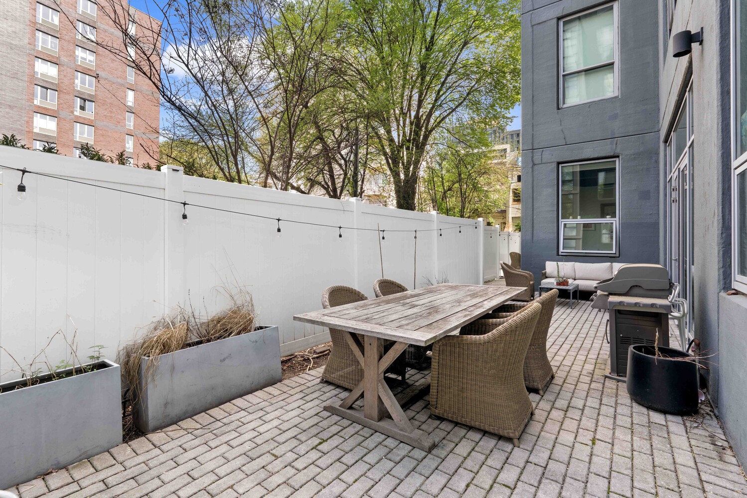 338 BERRY Street 1E