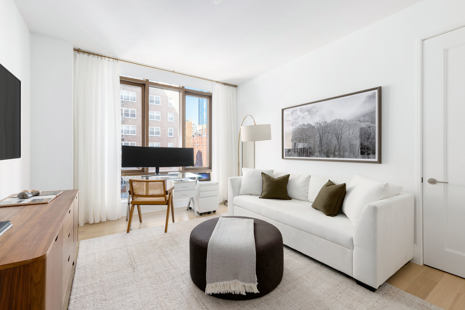 215 E 19TH Street 6B
