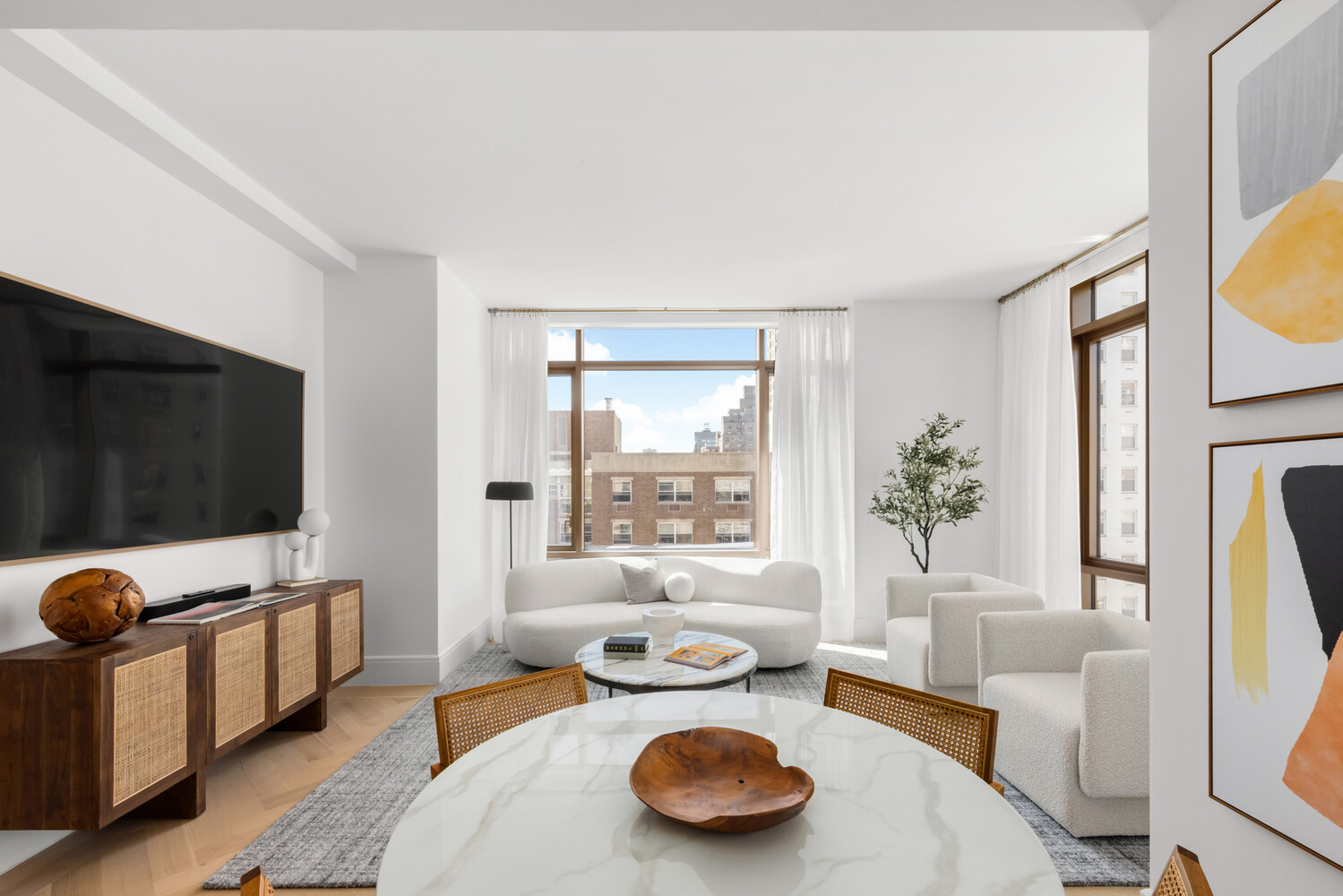 215 E 19TH Street 6B