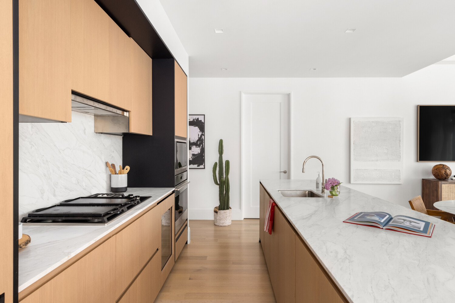 215 E 19TH Street 6B