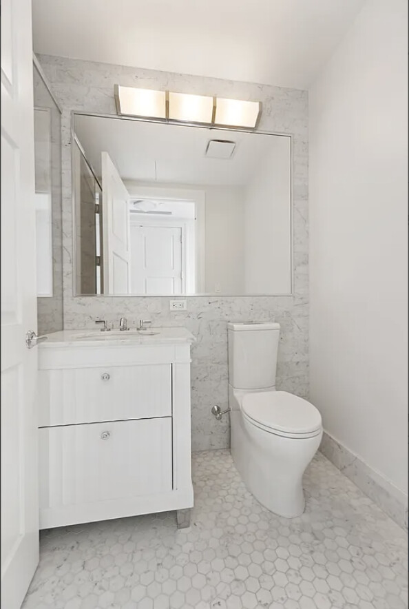 30 PARK Place 57B