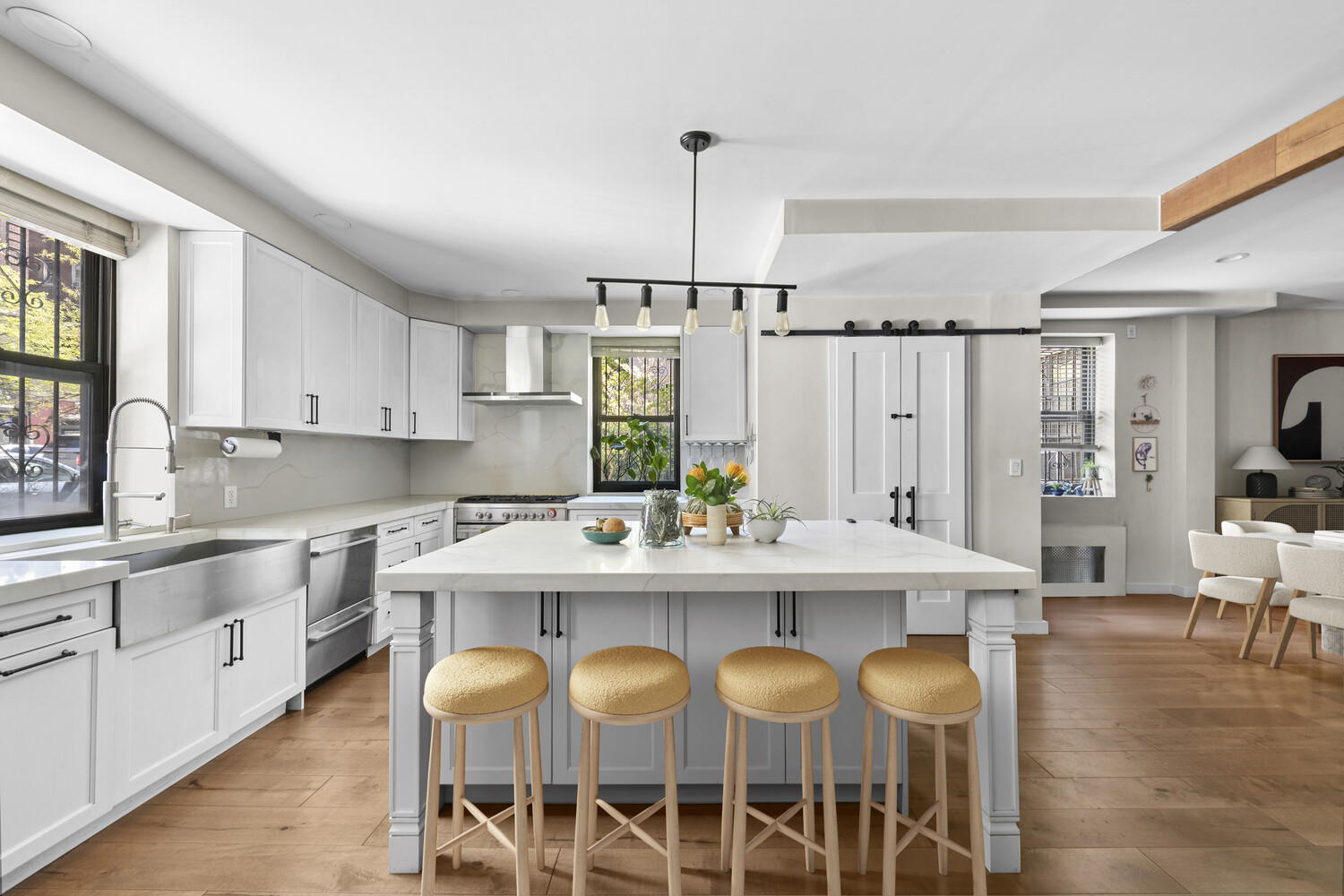 4523 BROADWAY 1C