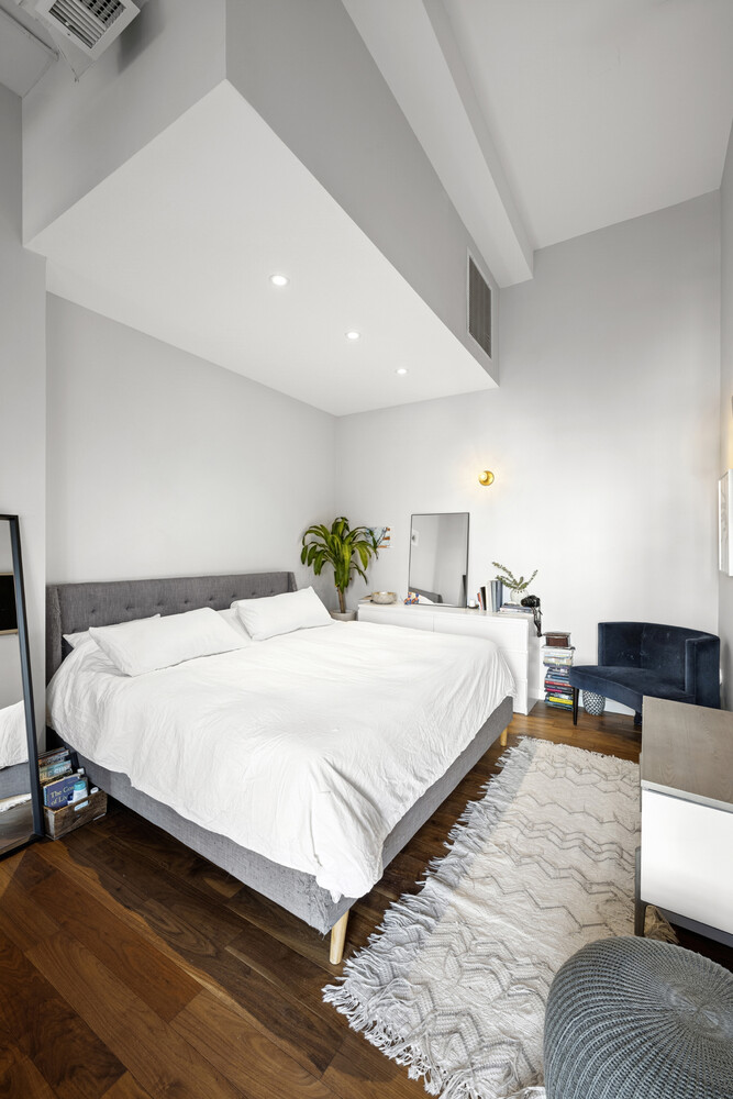 111 4TH Avenue 8LM