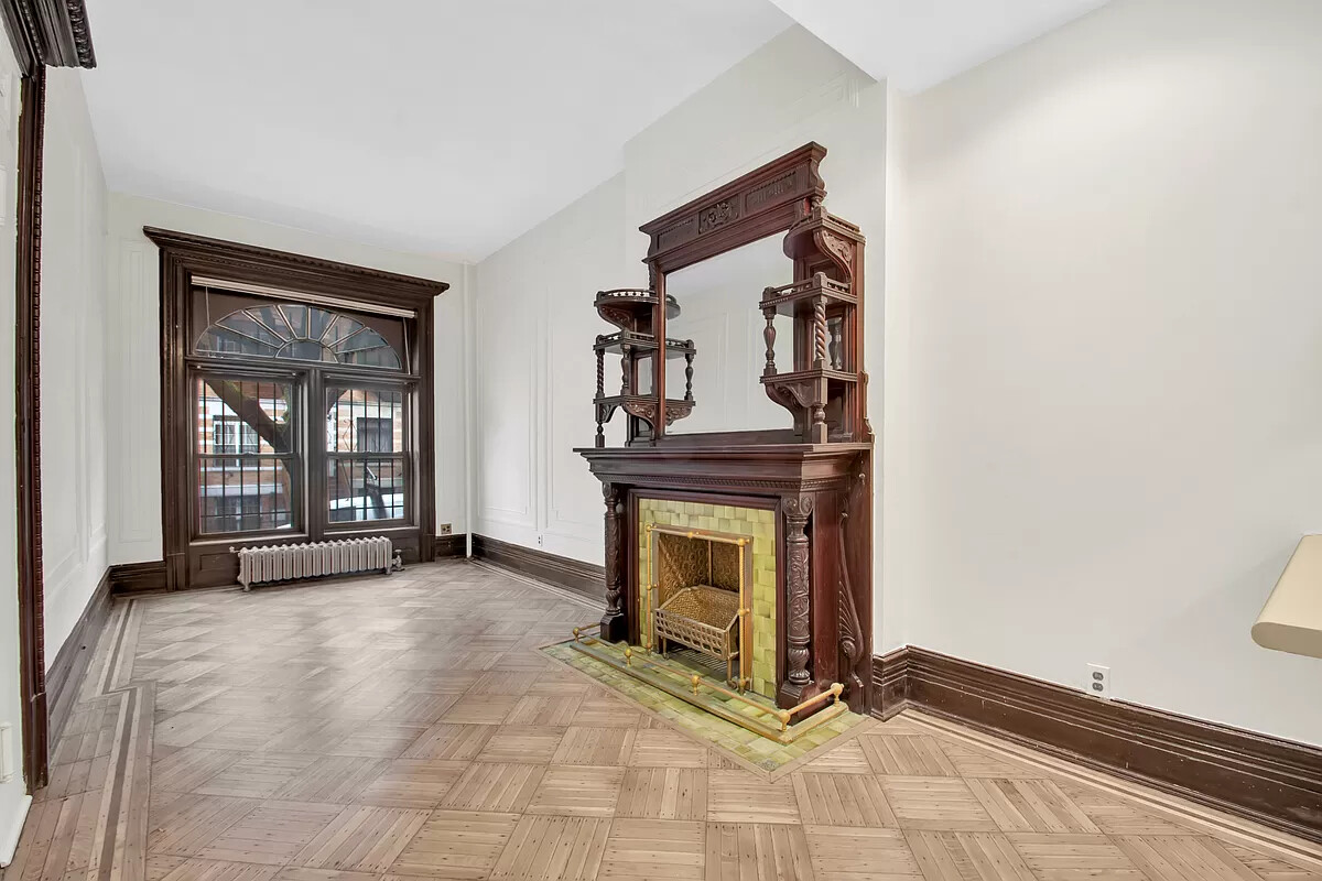 309 W 138TH Street