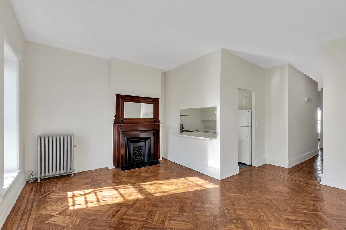 309 W 138TH Street