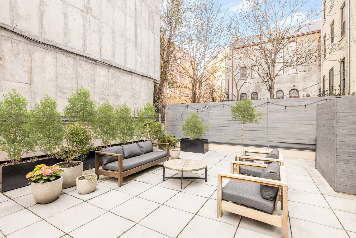 532 CLINTON Avenue 2A