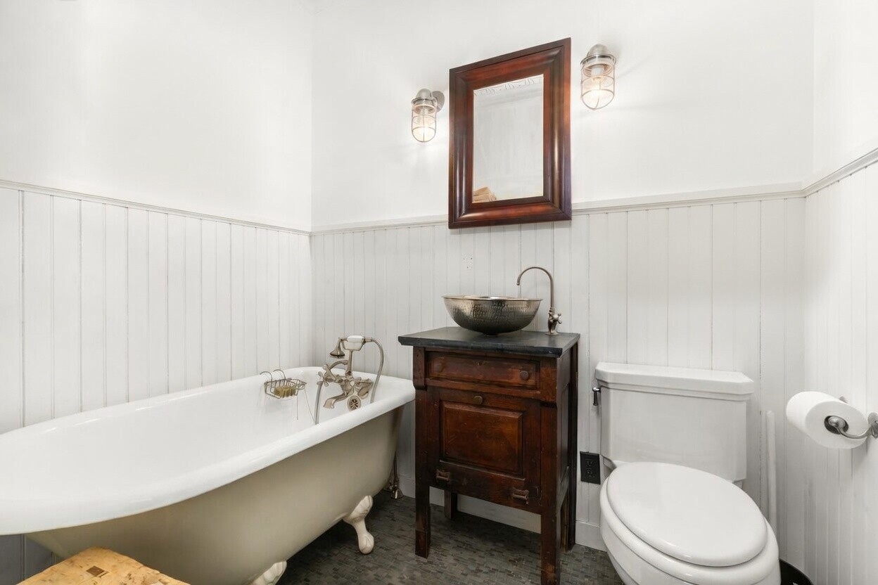 44 REMSEN Street 4/6