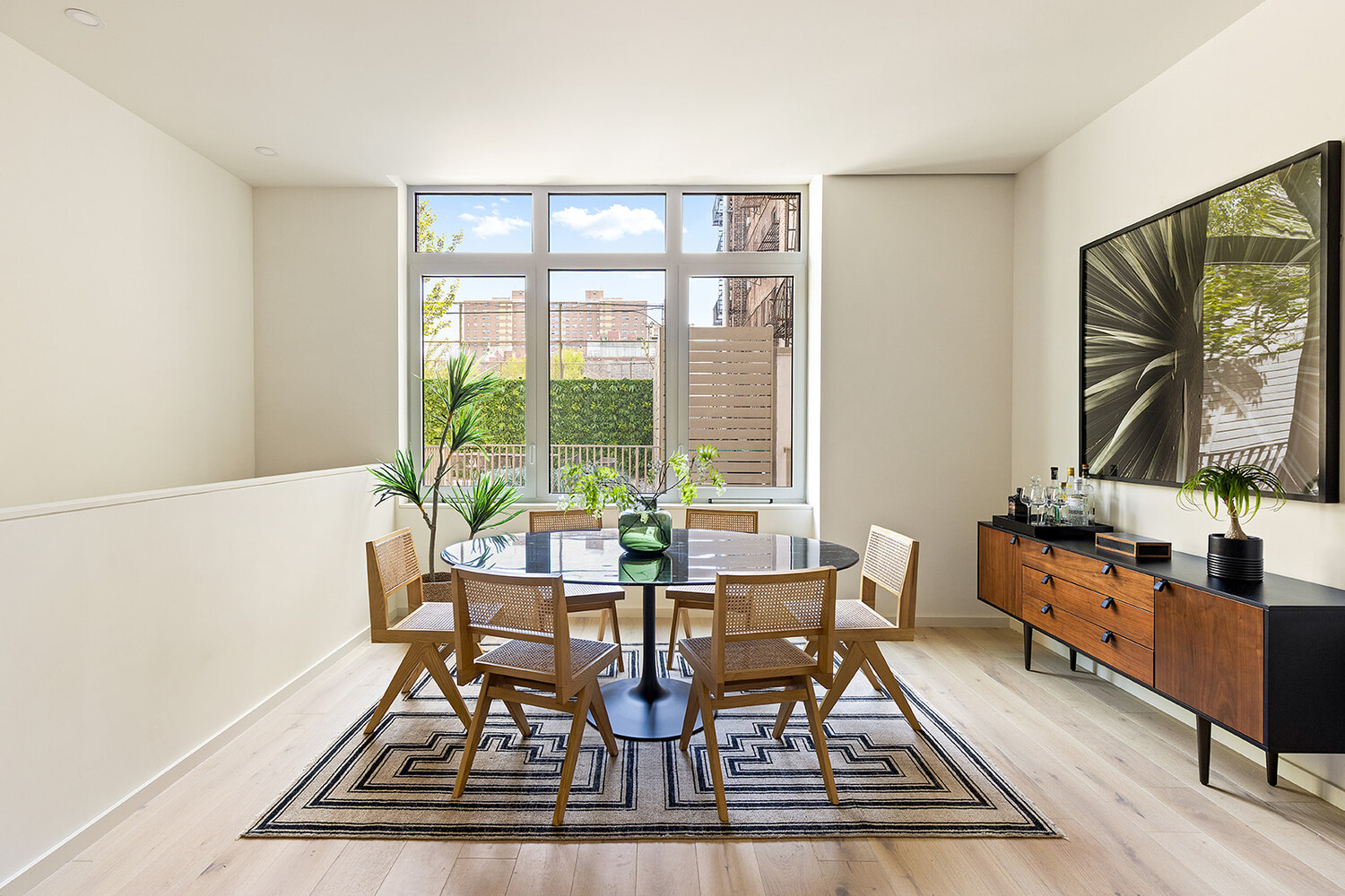 66 CLINTON Street MAISONETTE