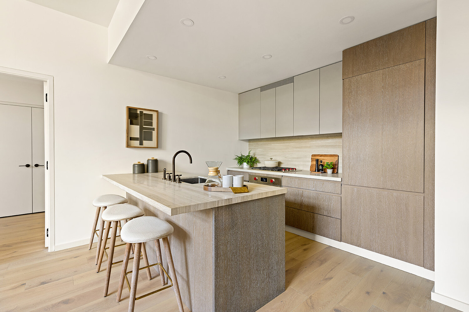 66 CLINTON Street MAISONETTE