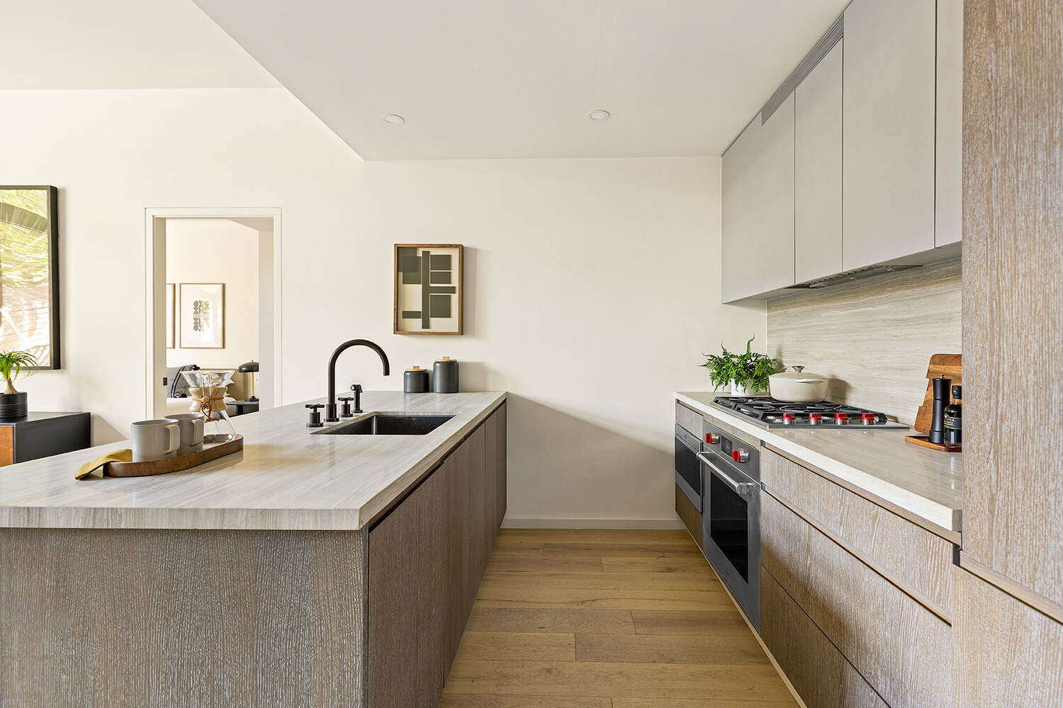 66 CLINTON Street MAISONETTE