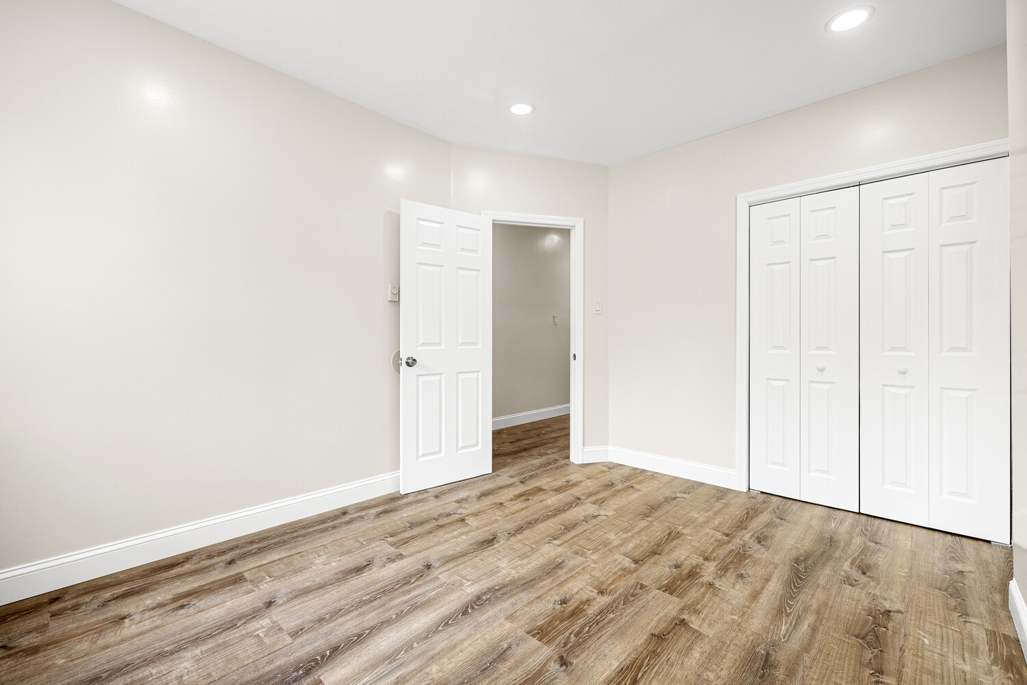 15 N ELLIOTT Place 2