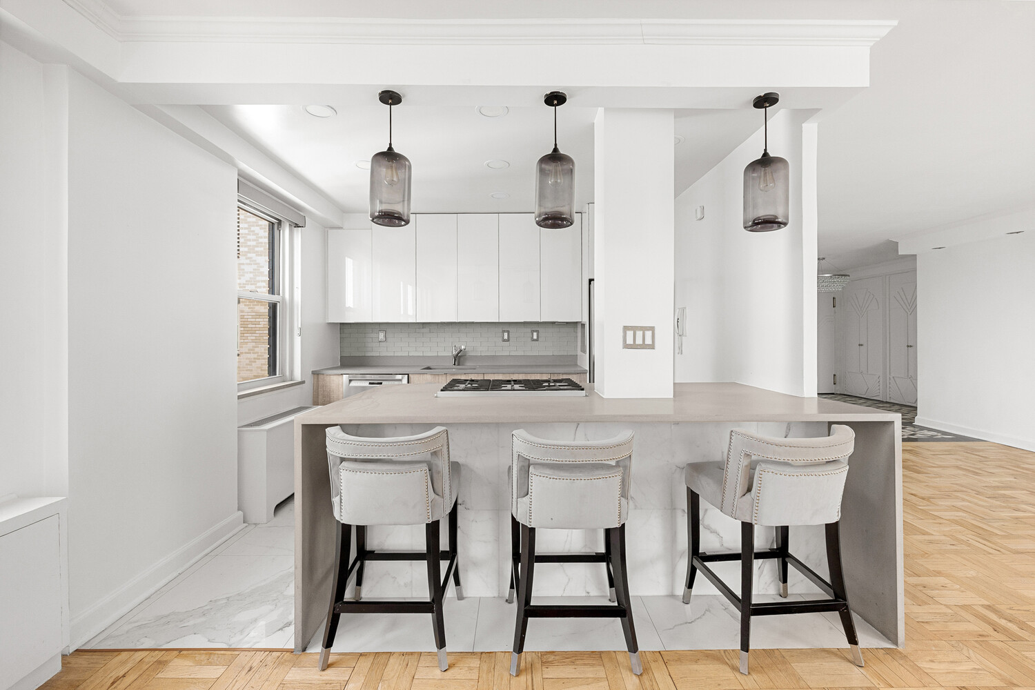 300 E 40TH Street 32/K