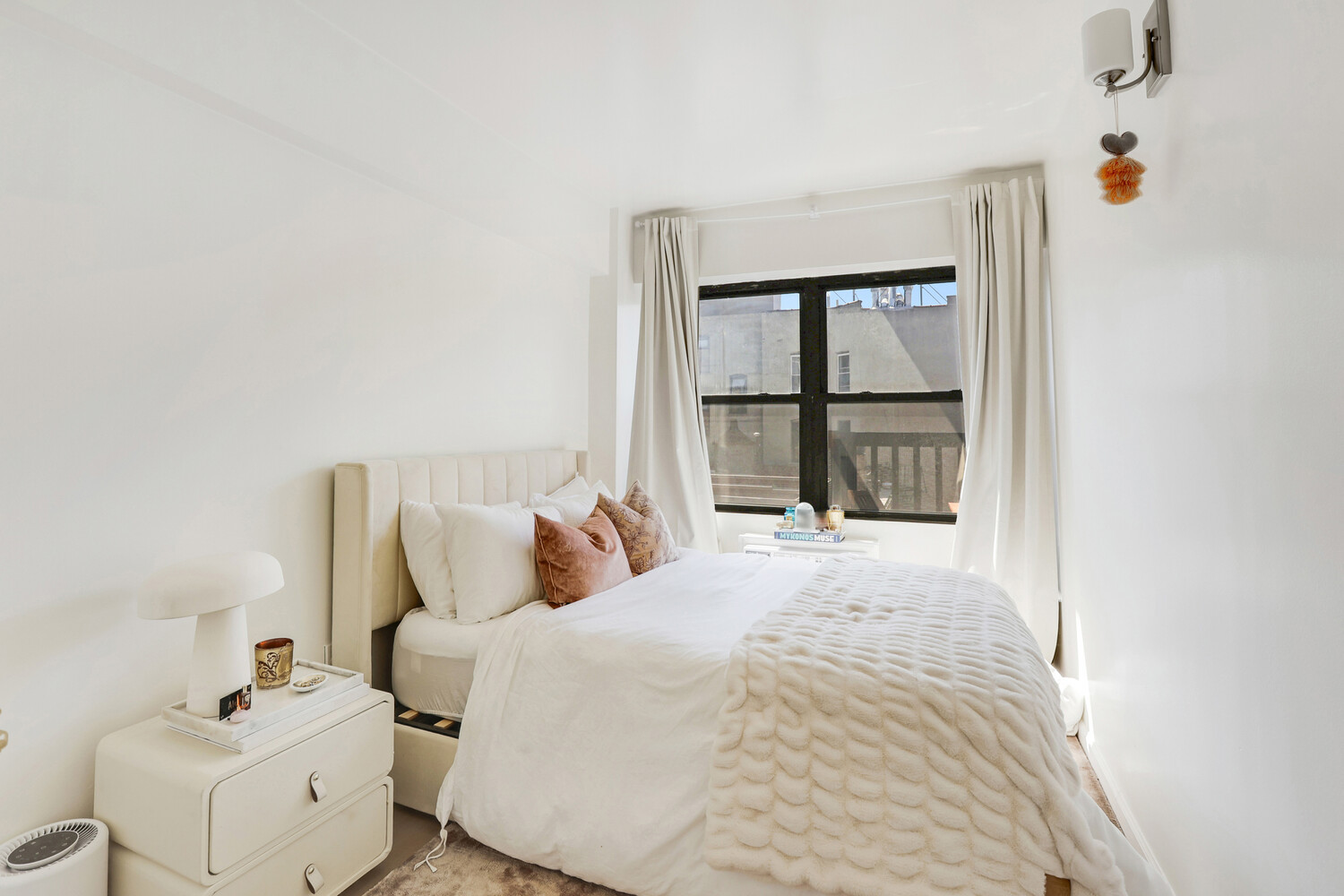 200 BOWERY 7E