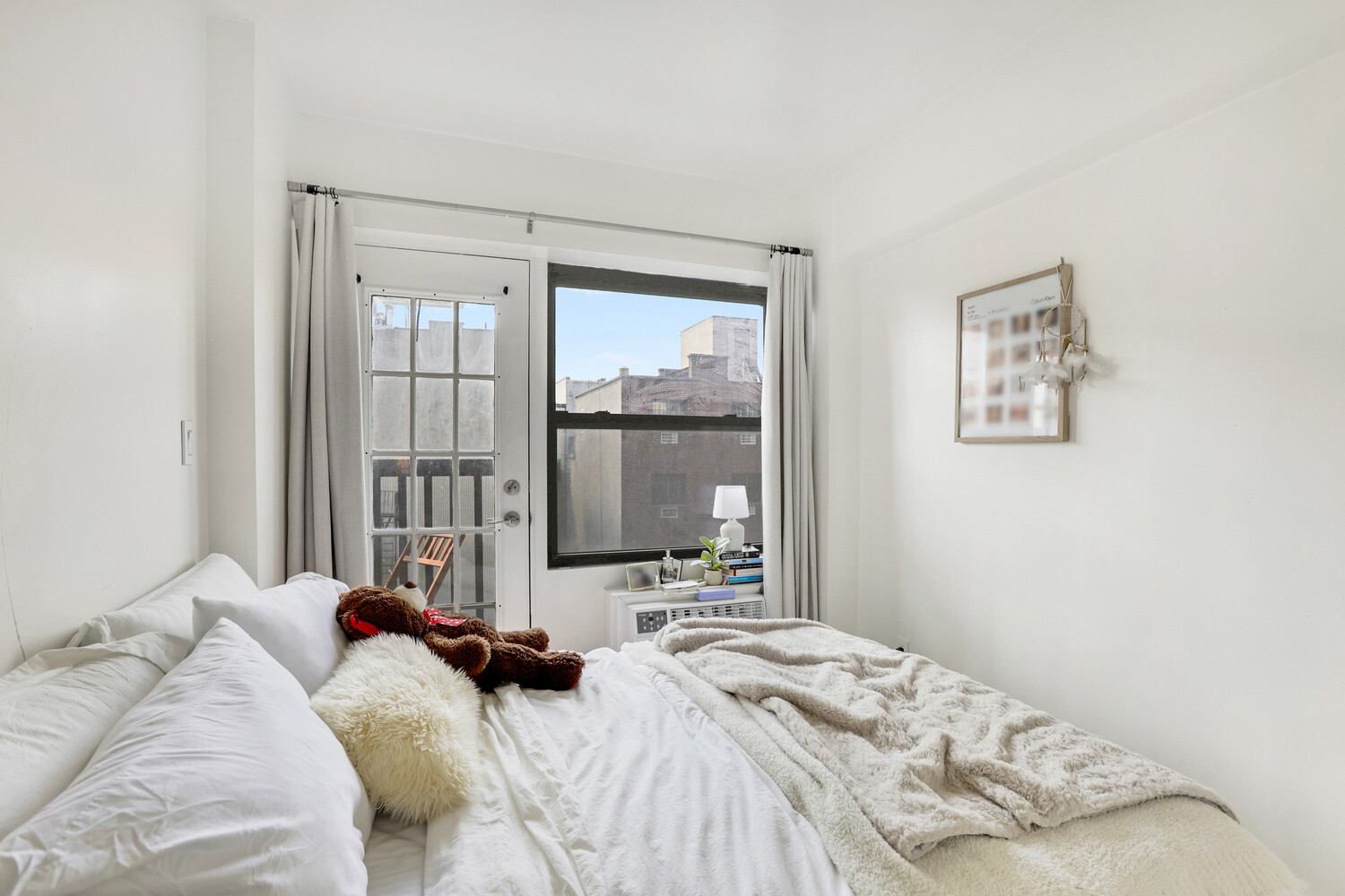 200 BOWERY 7E