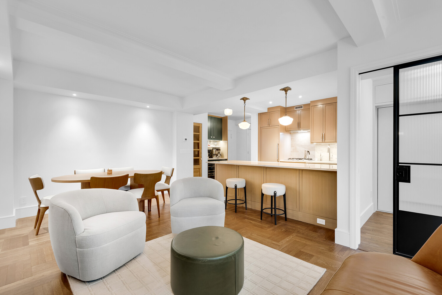 785 PARK Avenue 4D