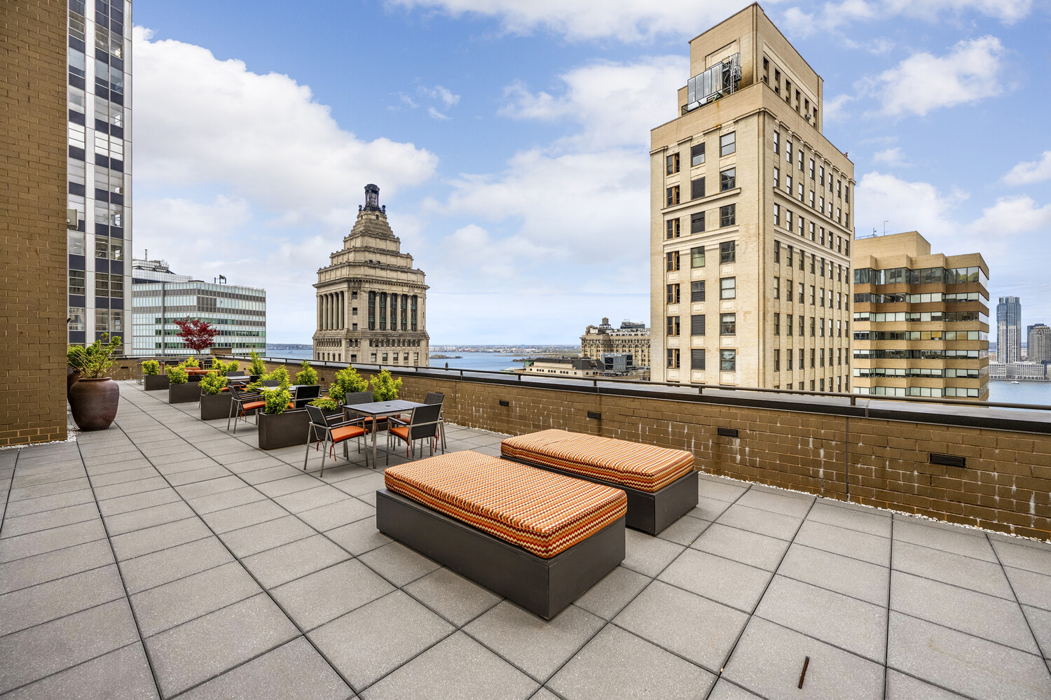 40 BROAD Street 24E