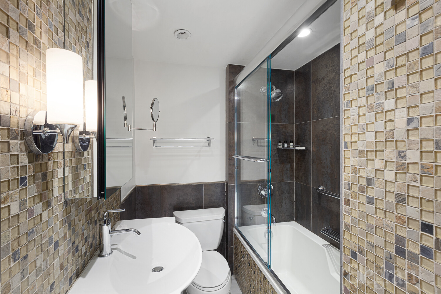 160 CENTRAL Park S 720