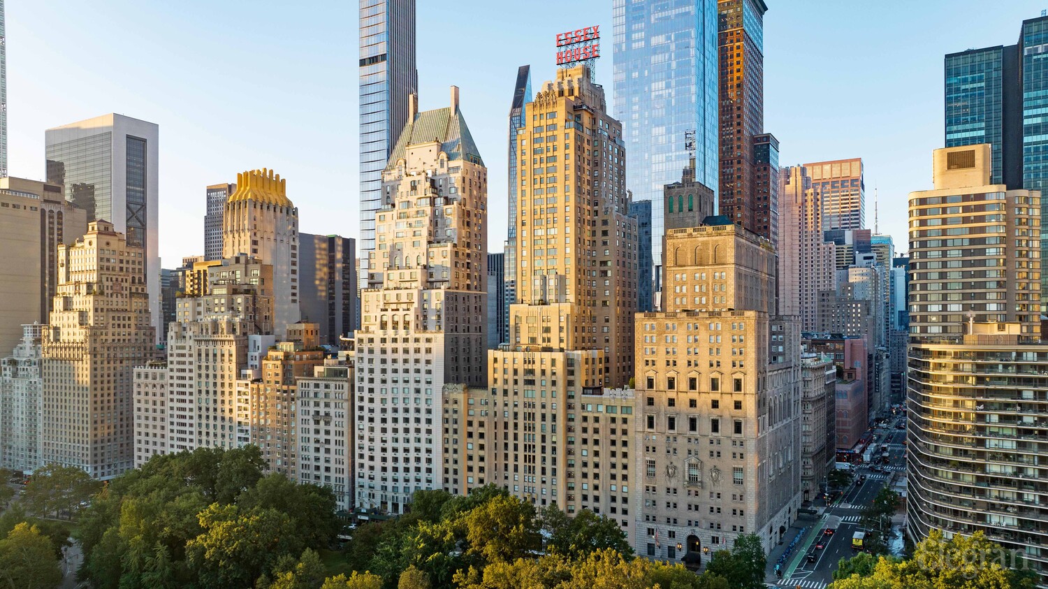 160 CENTRAL Park S 720