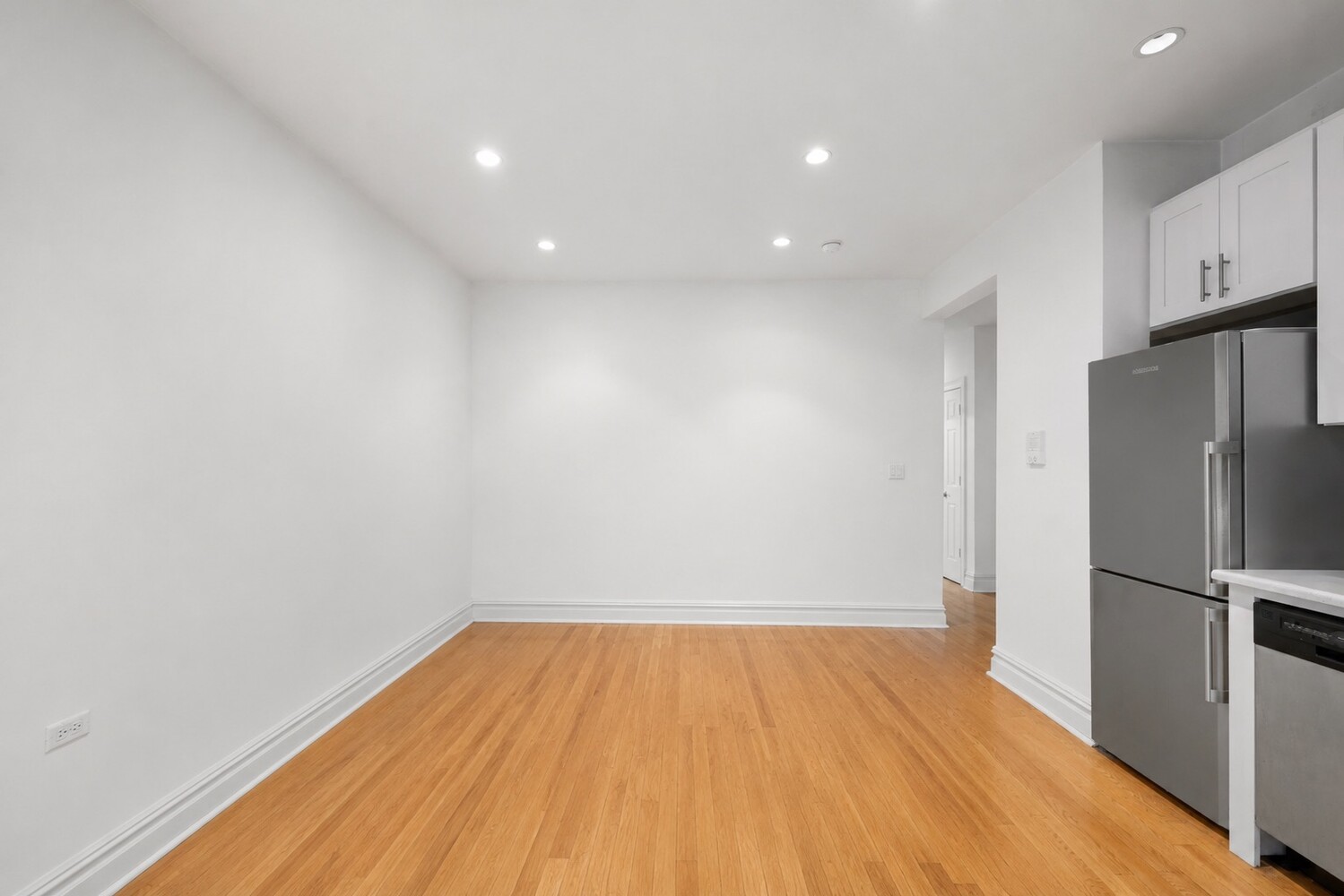 750 RIVERSIDE Drive 2B