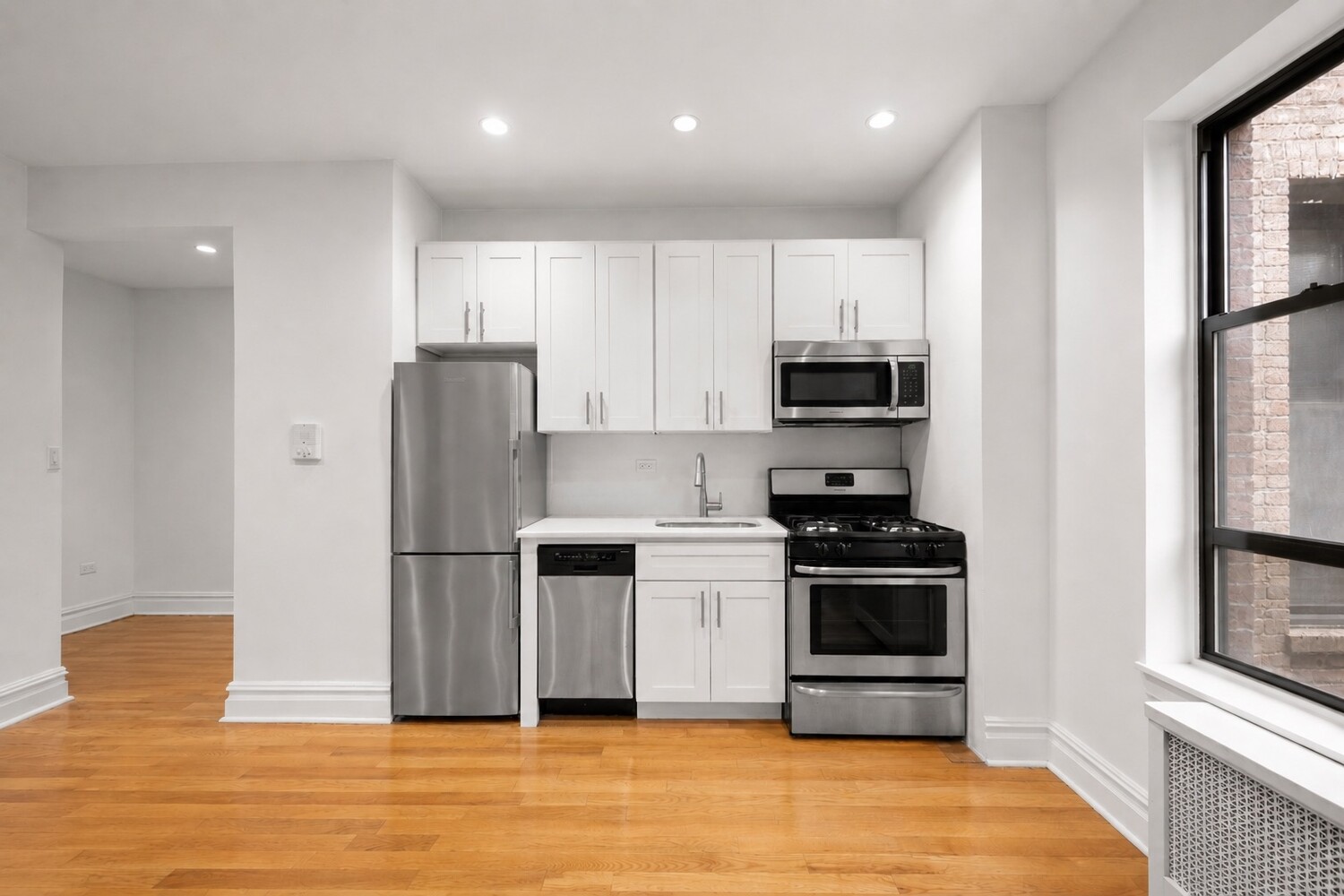 750 RIVERSIDE Drive 2B