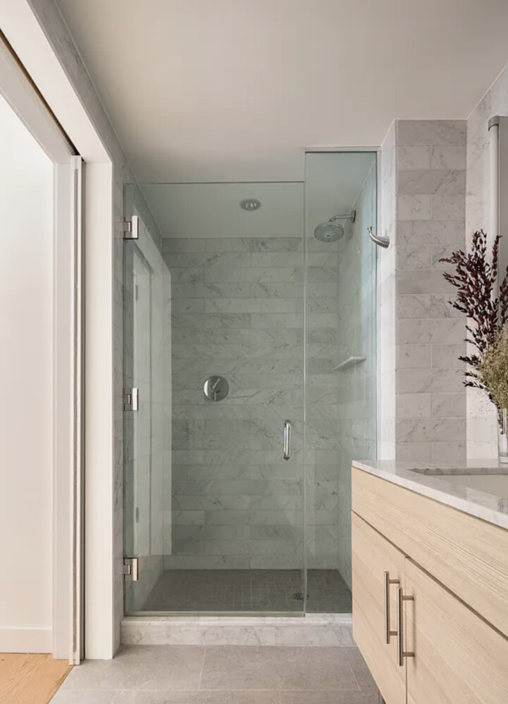 234 E 46TH Street 305