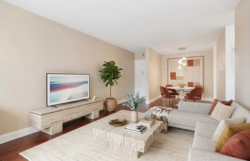 212 E 47TH Street APT24A