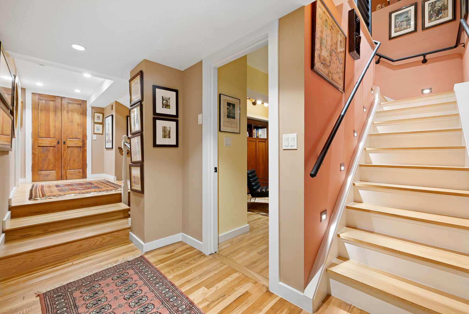 233 W 26TH Street 1RW
