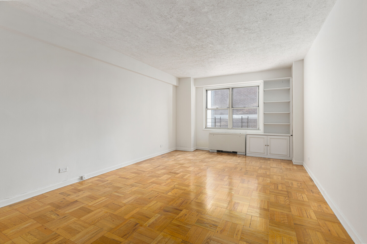 136 E 56TH Street 9J