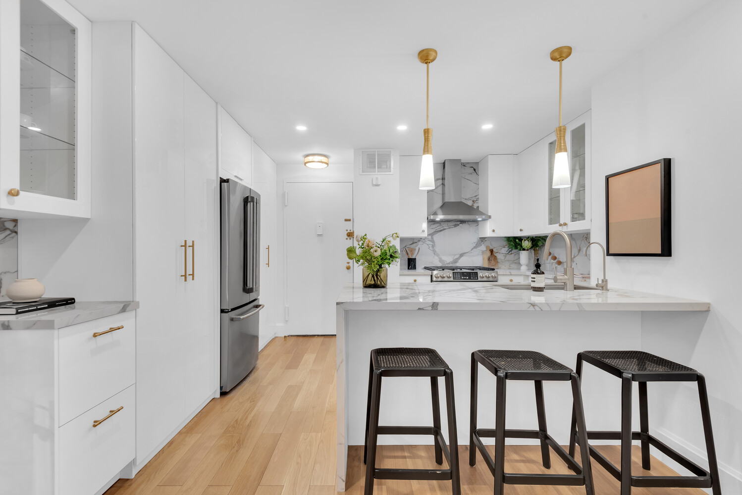 7 E 14TH Street 428