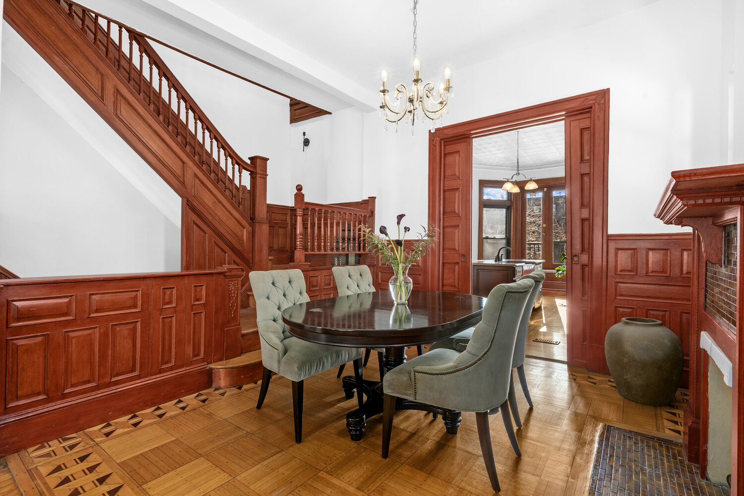 954 PARK Place