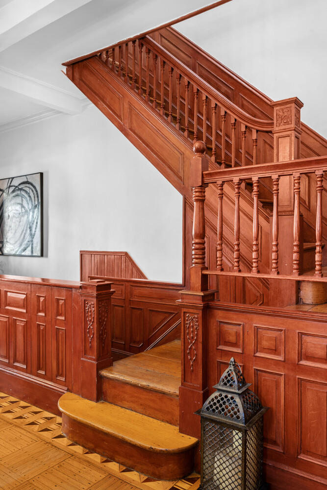 954 PARK Place