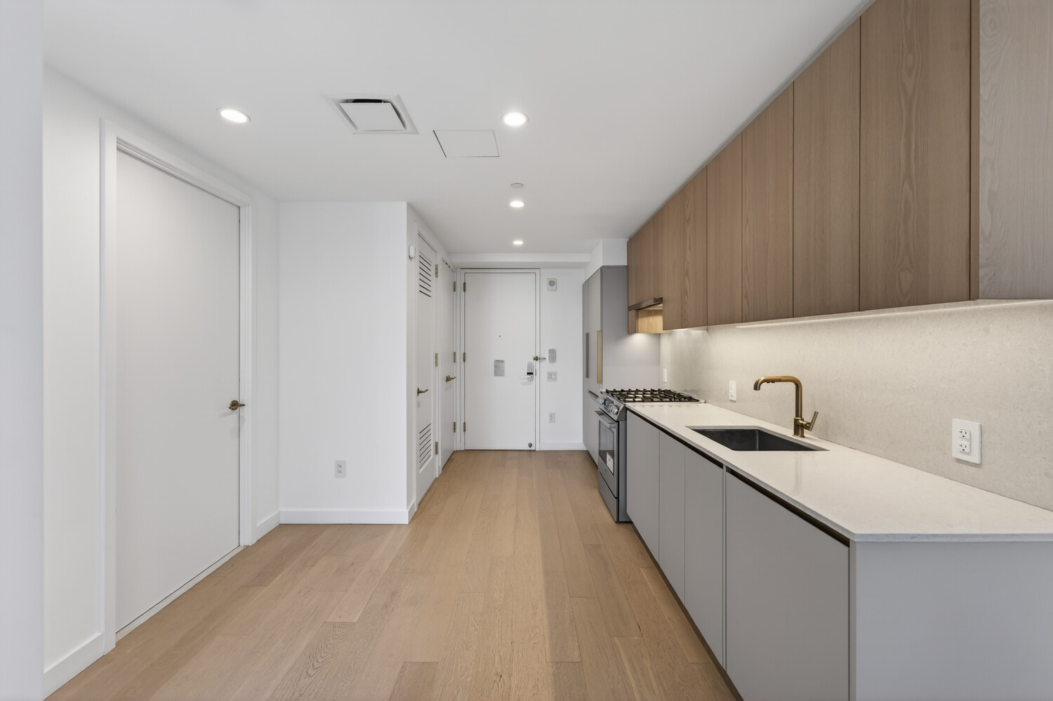 3 COURT Square 3305