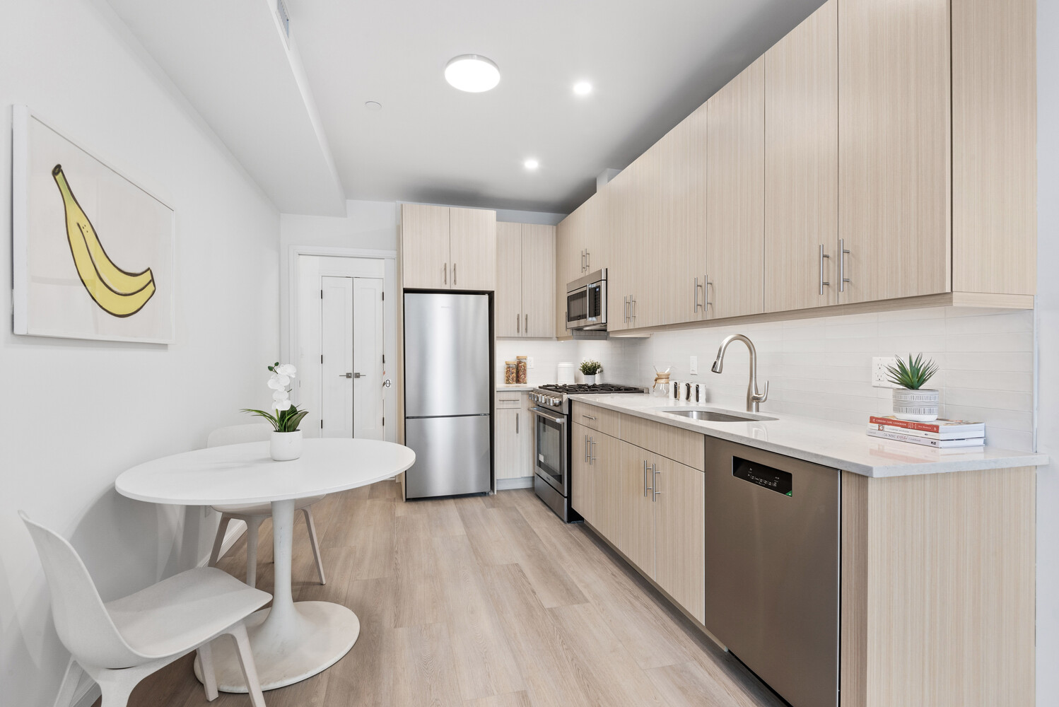 1 LENOX Road 3B