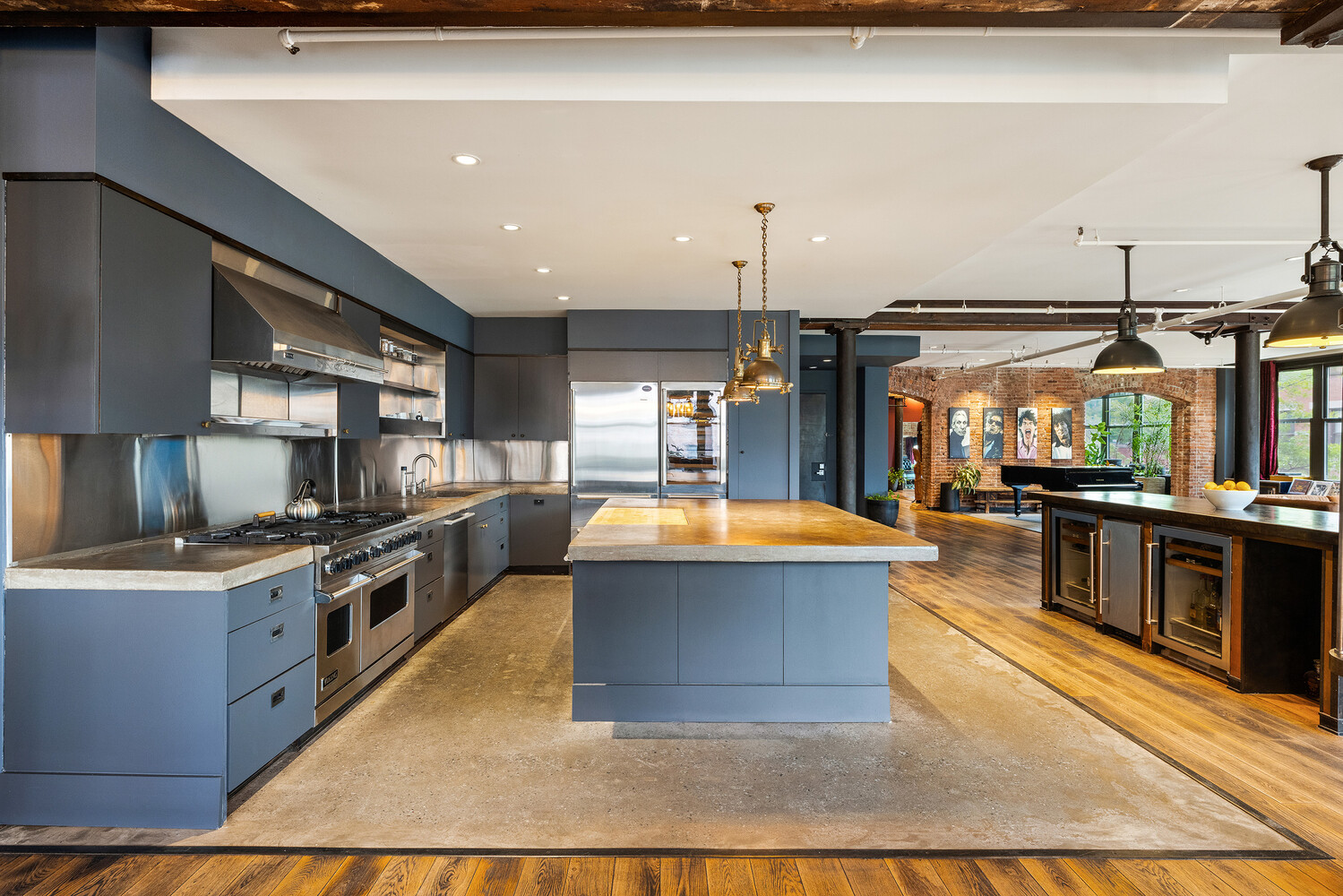 345 W 13TH Street 2E