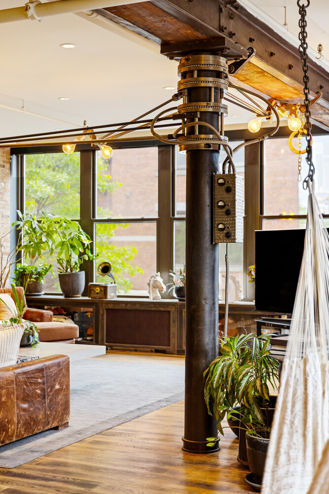 345 W 13TH Street 2E