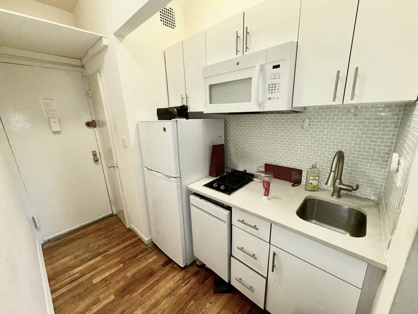 233 E 12TH Street 4C/5C