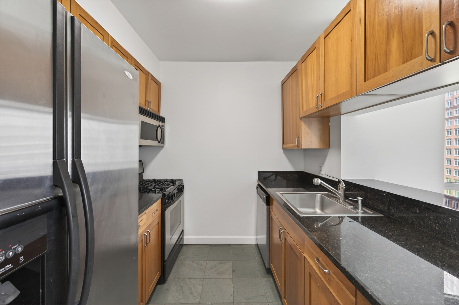 20 RIVER Terrace 10E