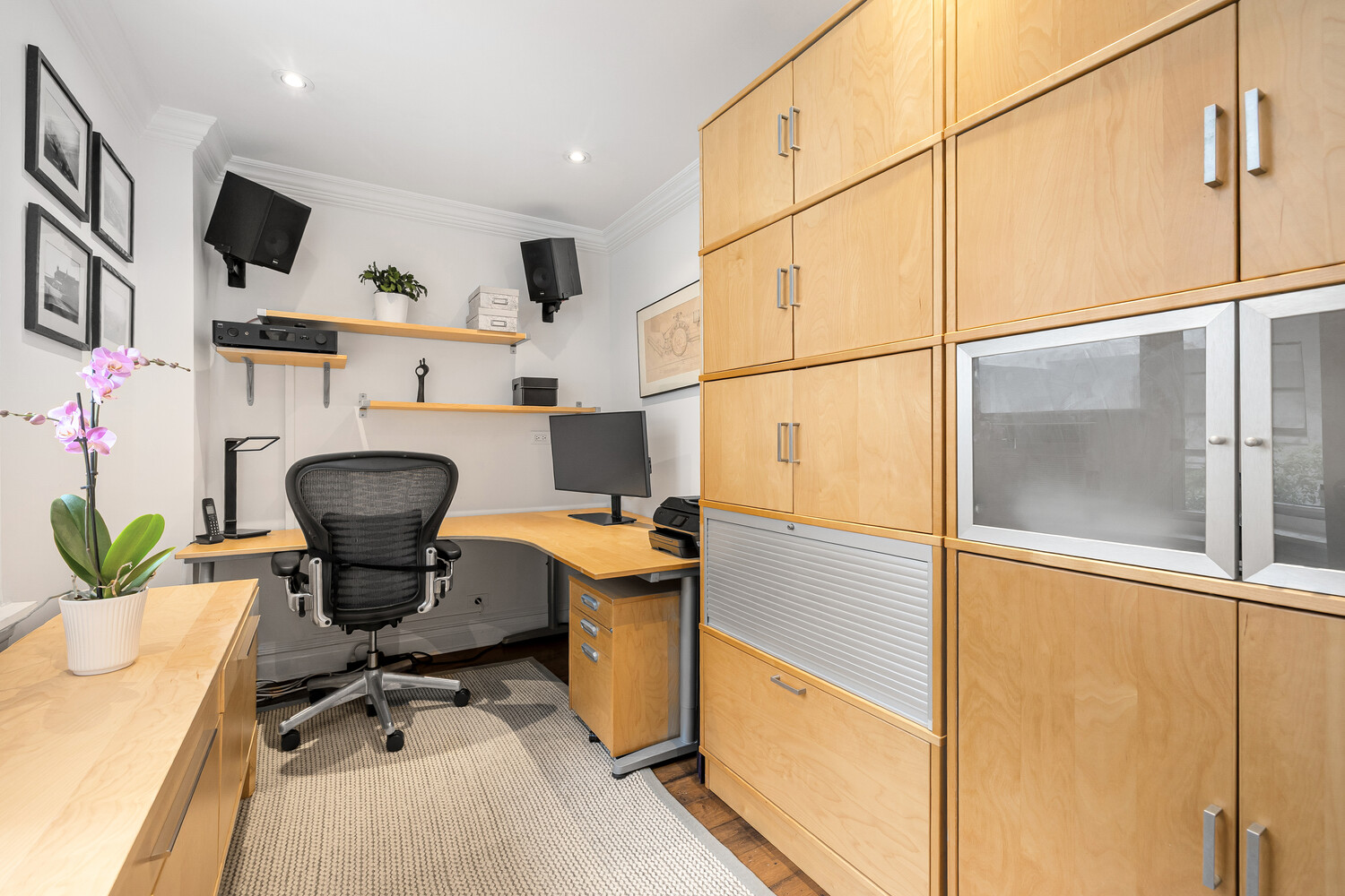 3 HANOVER Square PH22B