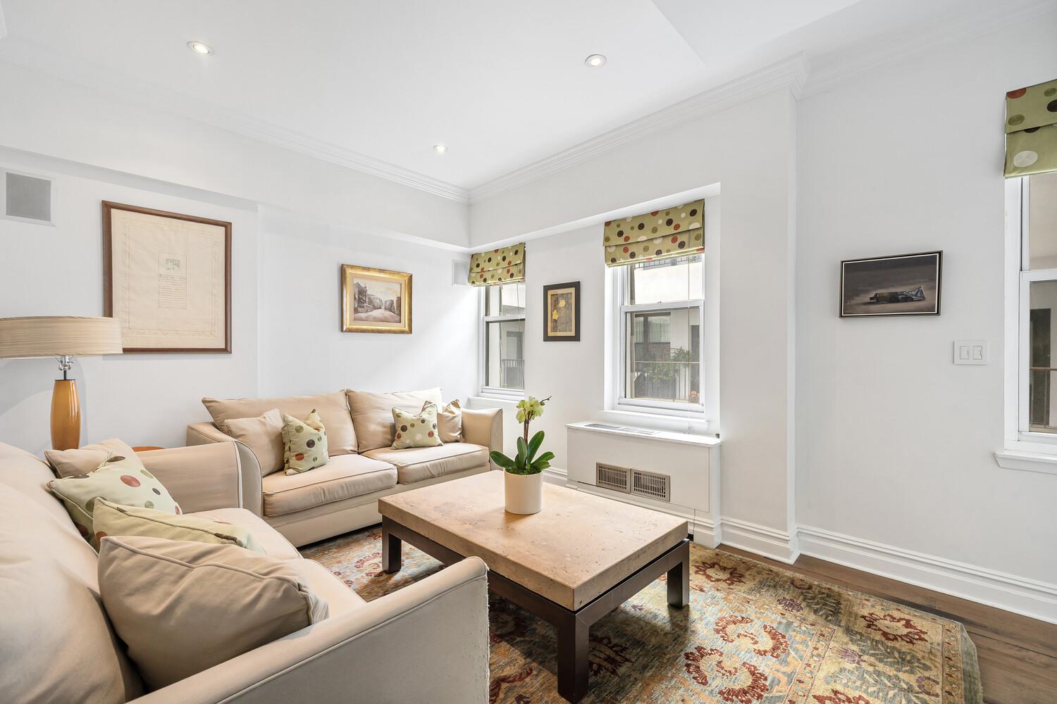 3 HANOVER Square PH22B