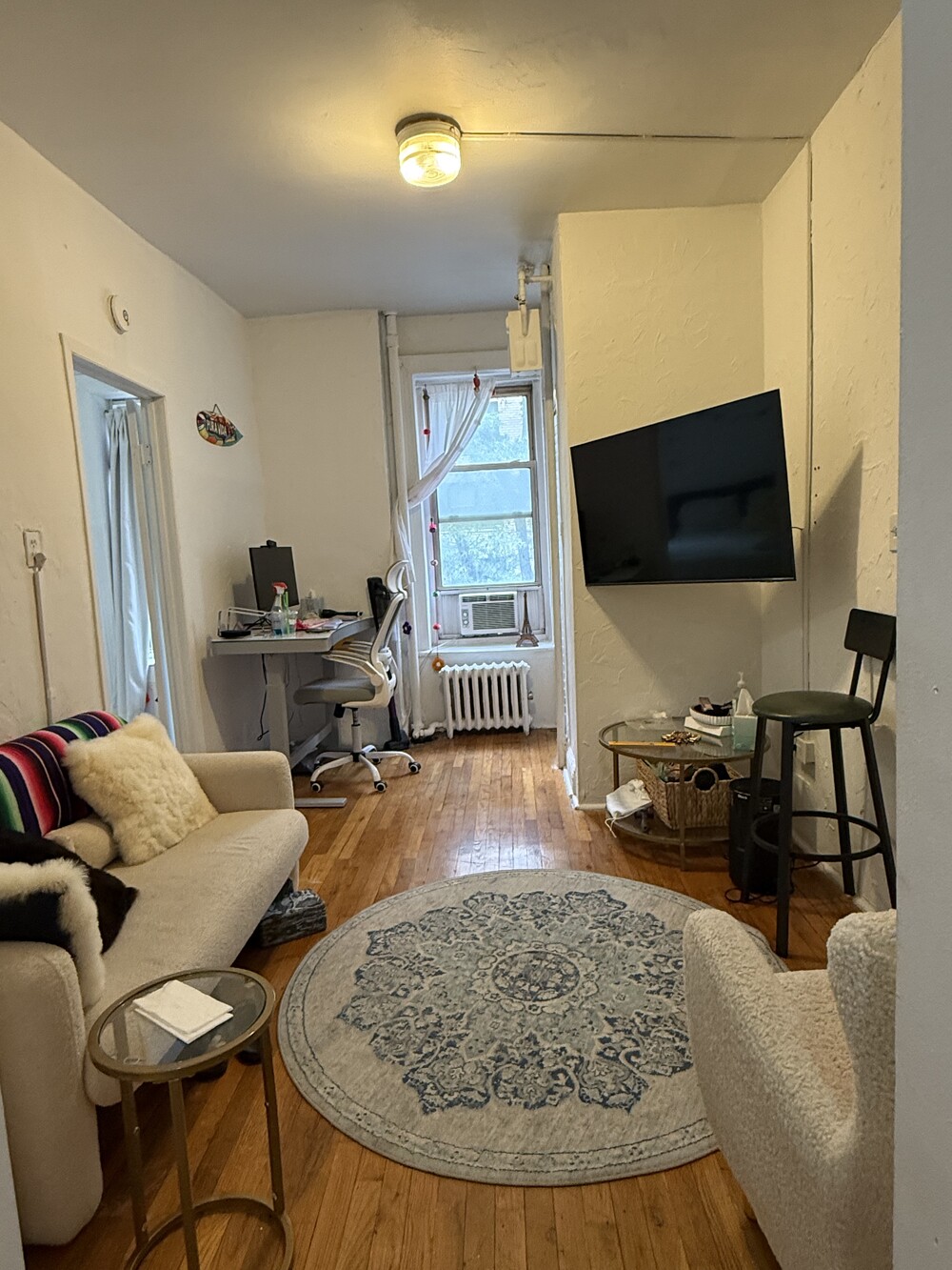 320 E 49TH Street 32