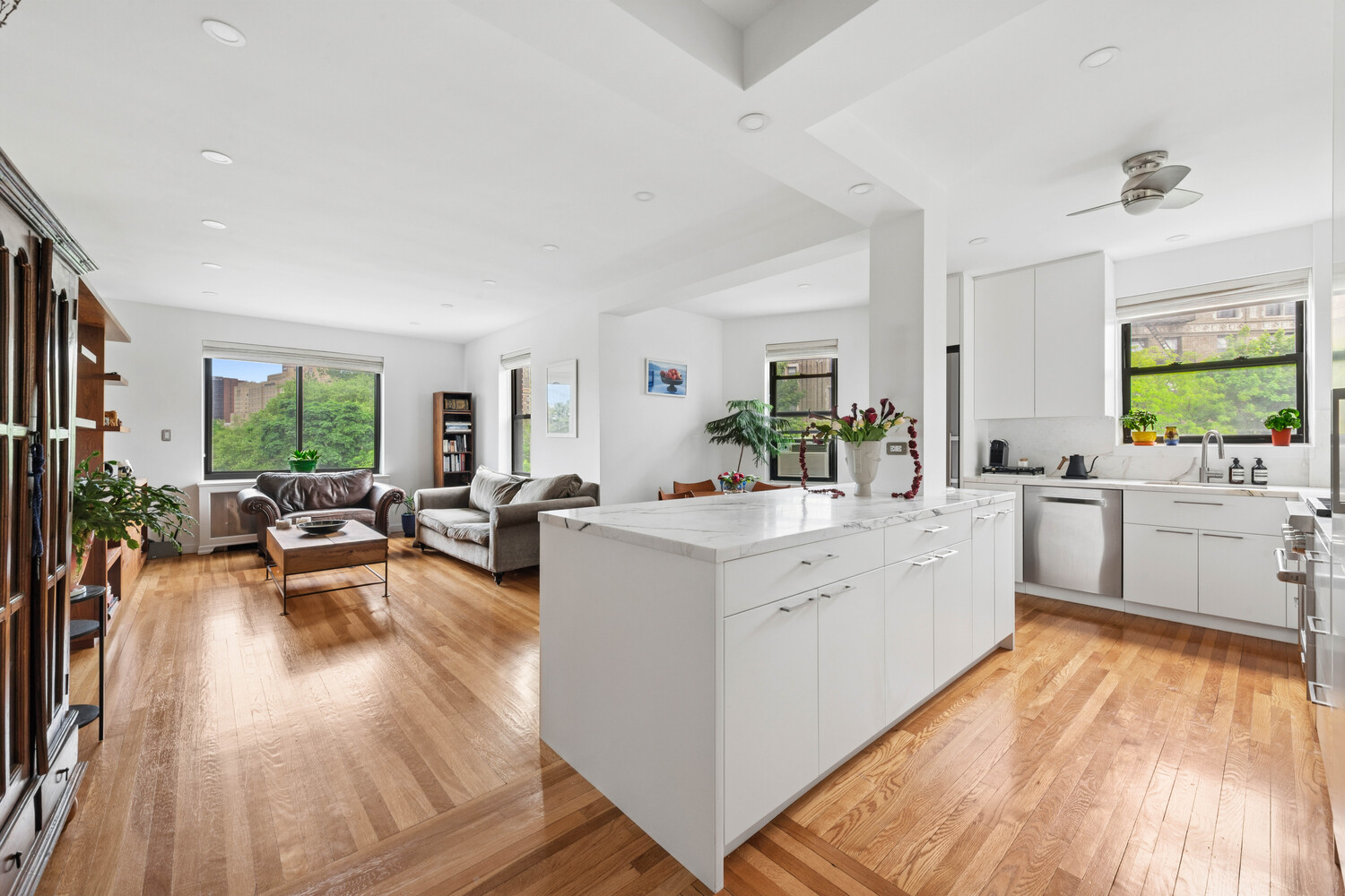 159-34 RIVERSIDE Drive W 6B